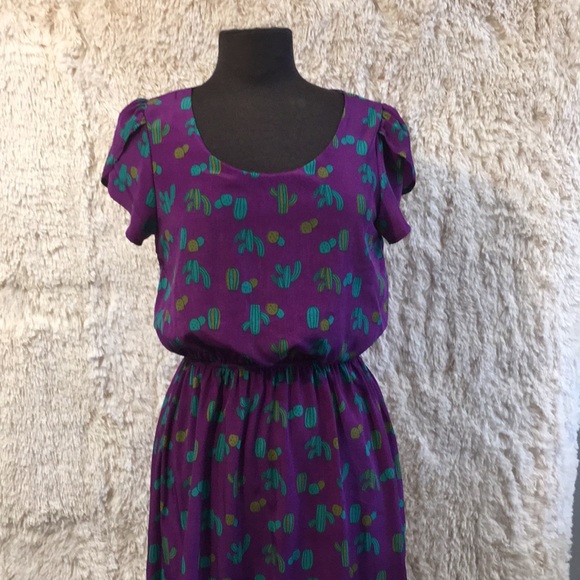 Modcloth Dresses & Skirts - ModCloth Peach Love Cactus Purple Green Dress